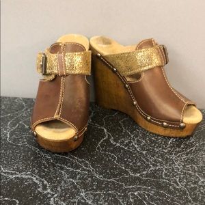 Reba leather wedges